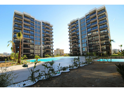 2-Bedroom Apartments in Complex with Amenities in Antalya… - Residência