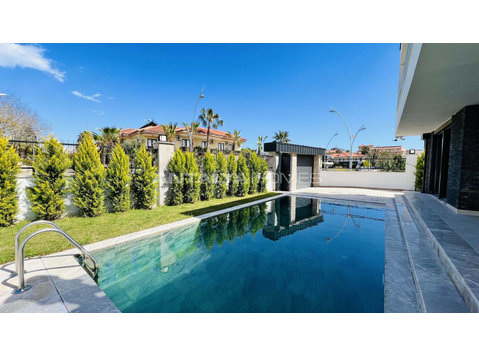 4-Bedroom Detached Villa in Kemer Antalya - Ubytování