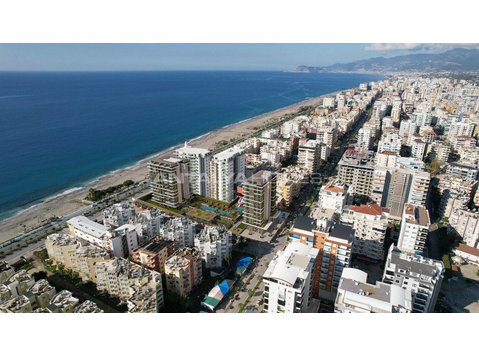Apartments with Rich Social Facilities in Mahmutlar Alanya - السكن