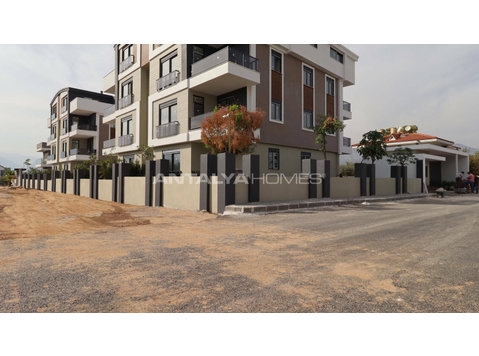 Brand New Apartments in a Calm Location in Antalya - Tempat tinggal