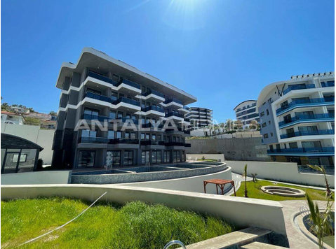 Chic Apartments Close to Airport in Alanya Kargicak - Смештај