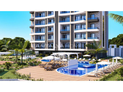 Chic Real Estate in a Deluxe Complex in Avsallar Alanya - Смештај