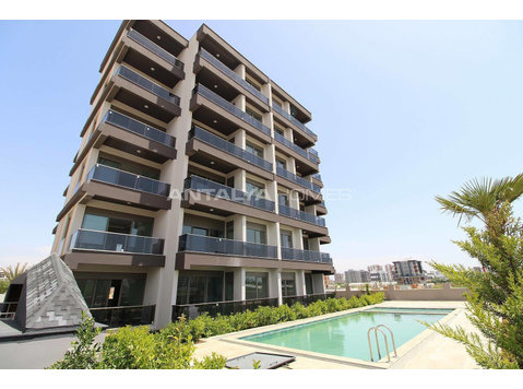 Elegant Flats Close to the Sea in Altintas Antalya - Housing