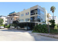Flat with Large Terrace Close to the Sea in Antalya Guzeloba - Locuinţe