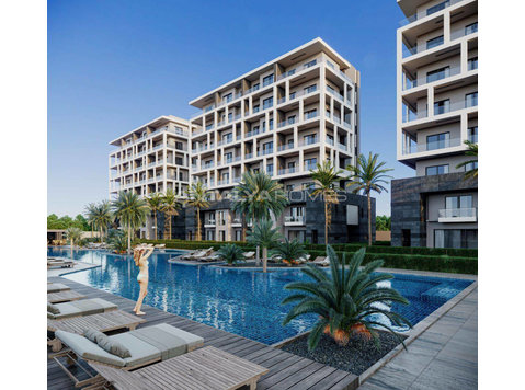 Flats in Complex with Ideal Location Antalya Altintas - Housing