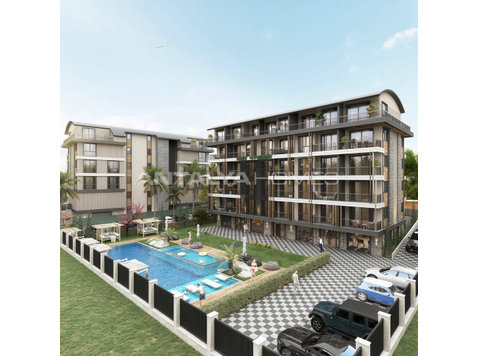 Flats in Complex with Pool and Nature View in Alanya Oba - Housing