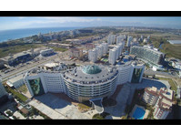 Flats in Hotel-Concept Complex Near the Sea in Kundu Antalya - Mājokļi