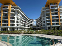 Flats in a Complex with Rich Social Facilities in Alanya - Locuinţe