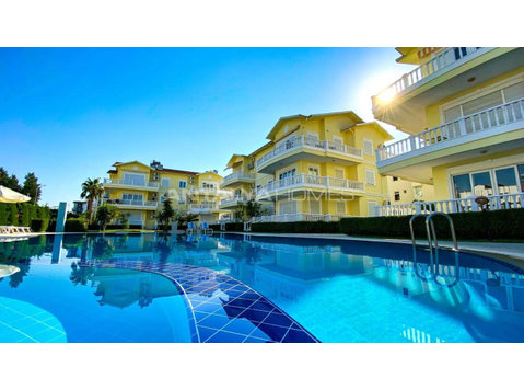 Furnished Property in Complex with Pool in Antalya Belek - Ubytování
