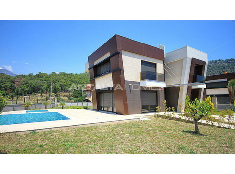 Kemer Villas Equipped with the Latest Technology - Residência