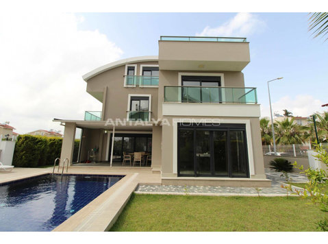 Luxe Triplex House with Private Pool in Kadriye Antalya - Housing