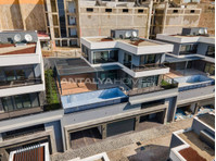 Luxury Villas with Private Garden and Sea Views in Alanya - Housing