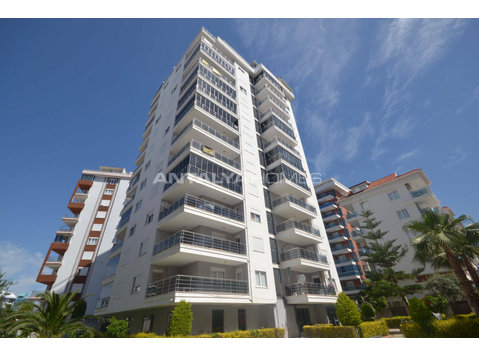 Magnificent View Flat in a Central Location in Alanya - Residência