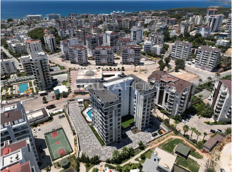 Modern Real Estate Close to the Seacoast in Alanya, Avsallar - Смештај