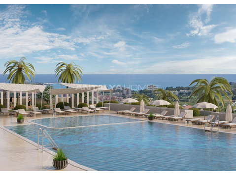 Panoramic Sea and Mountain View Real Estate in Alanya - السكن