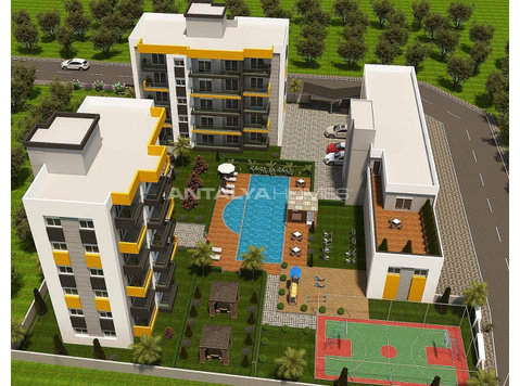 Properties in Centrally Located Complex in Antalya Altintas - ریہائش/گھر