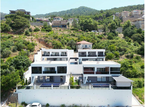 Sea and Nature-View Houses with Pools in Alanya - Housing