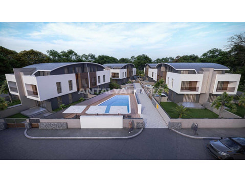 Semi-Detached Villas with Lift in Antalya Dosemealti - Housing