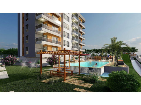 Stylish Real Estate in a Complex with Pool in Antalya Aksu - Housing