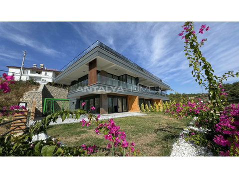 Stylish Villas with Private Outdoor Pool in Alanya Incekum - Housing