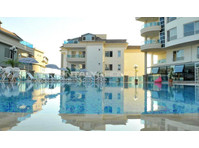 Turnkey Properties with Castle and Sea View in Alanya - Locuinţe