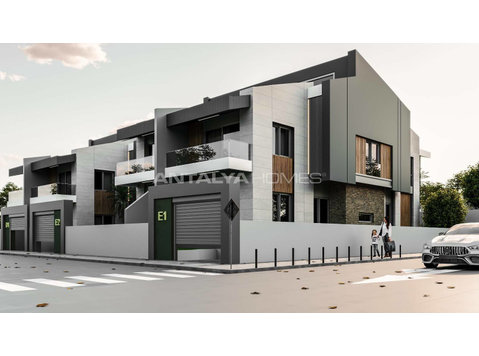 Villas in Complex near Forest in Antalya Dosemealti - Housing
