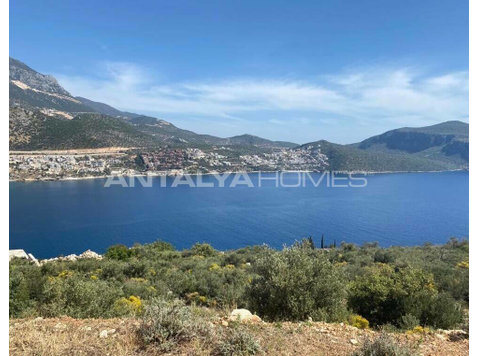 Zoned Land with Panaromic Sea and Cove Views in Antalya… - Alloggi