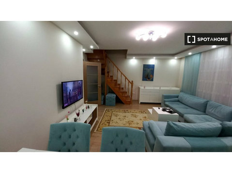 Apartamento de 3 quartos para alugar em Umraniye, Istambul - Apartamentos