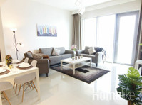 Bright 1BR in Harbour Views T2 - Căn hộ