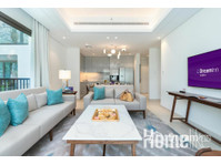 Luxury Urban Living: Modern Dubai Apartment Rental - Lejligheder
