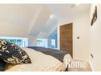 Stylish & Contemporary 2-Bedroom House in Worksop - Apartamentos