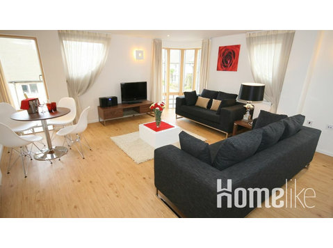 Charming apartment in central location - 	
Lägenheter