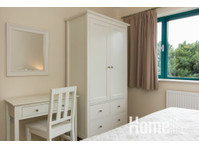 Fine one bedroom apartment on Woodhead Drive - Leiligheter