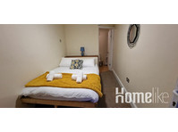 Reed • Cosy Cottage in Royston - Apartments