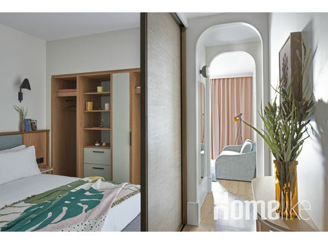 Spacious and beautifully designed 1-bedroom apartment with… - Apartemen