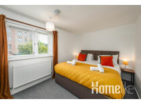 Stylish 4 bed home in  North Cambridge - 	
Lägenheter