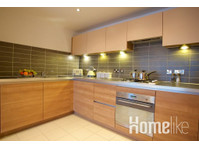 Trendy one bedroom apartment close to the river - דירות