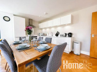 Beautiful Apartment In The Heart of Chelmsford - 公寓
