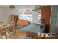 Toothbrush Apartments - 2 bed 2 bath Apartment in Central… - Апартмани/Станови