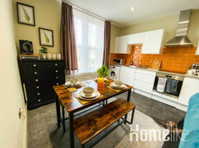 Stylish 1Bedroom Flat in Peterborough - Apartments