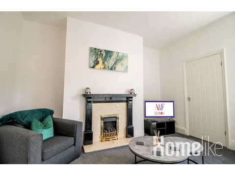 Cozy 3-Bedroom Home in the Heart of South Shields - شقق