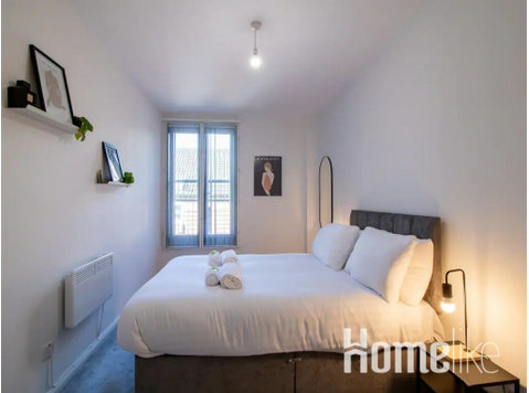 Modern, Minimalistic Apartment in City centre - Apartments