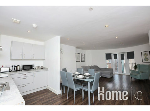 Modern 1 bedroom apartment in Liverpool City Centre - Apartments
