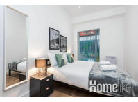 Spacious Central 1-Bedroom Apartment - Apartamentos