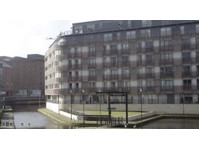 2 bedrooms NEWLY REFURBISHED Vantage Quay Piccadilly - Apartman Daireleri