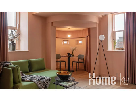 38 m² große Suiten mit einem Schlafzimmer, nur wenige… - Wohnungen