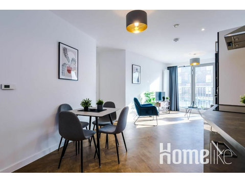 Luxury 2 Bedroom City Apartment - Roof Terrace - Gym -… - Apartments
