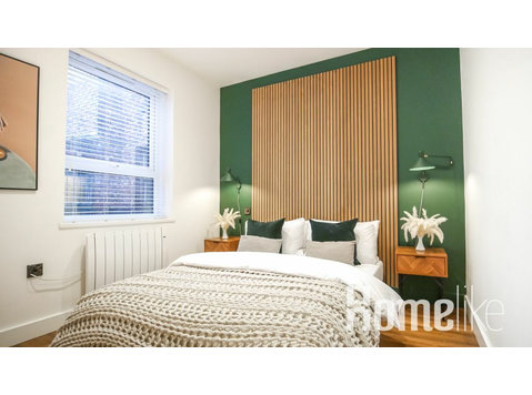 The Afflecks Residence | The Heim - 	
Lägenheter