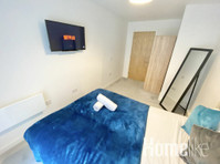 Two bed with two bathroom apartment & Parking - Apartemen
