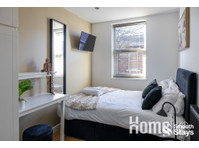 Central 4 Bedroom House - Apartman Daireleri